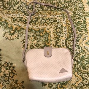 Grey Liz Claiborne purse with triangle print